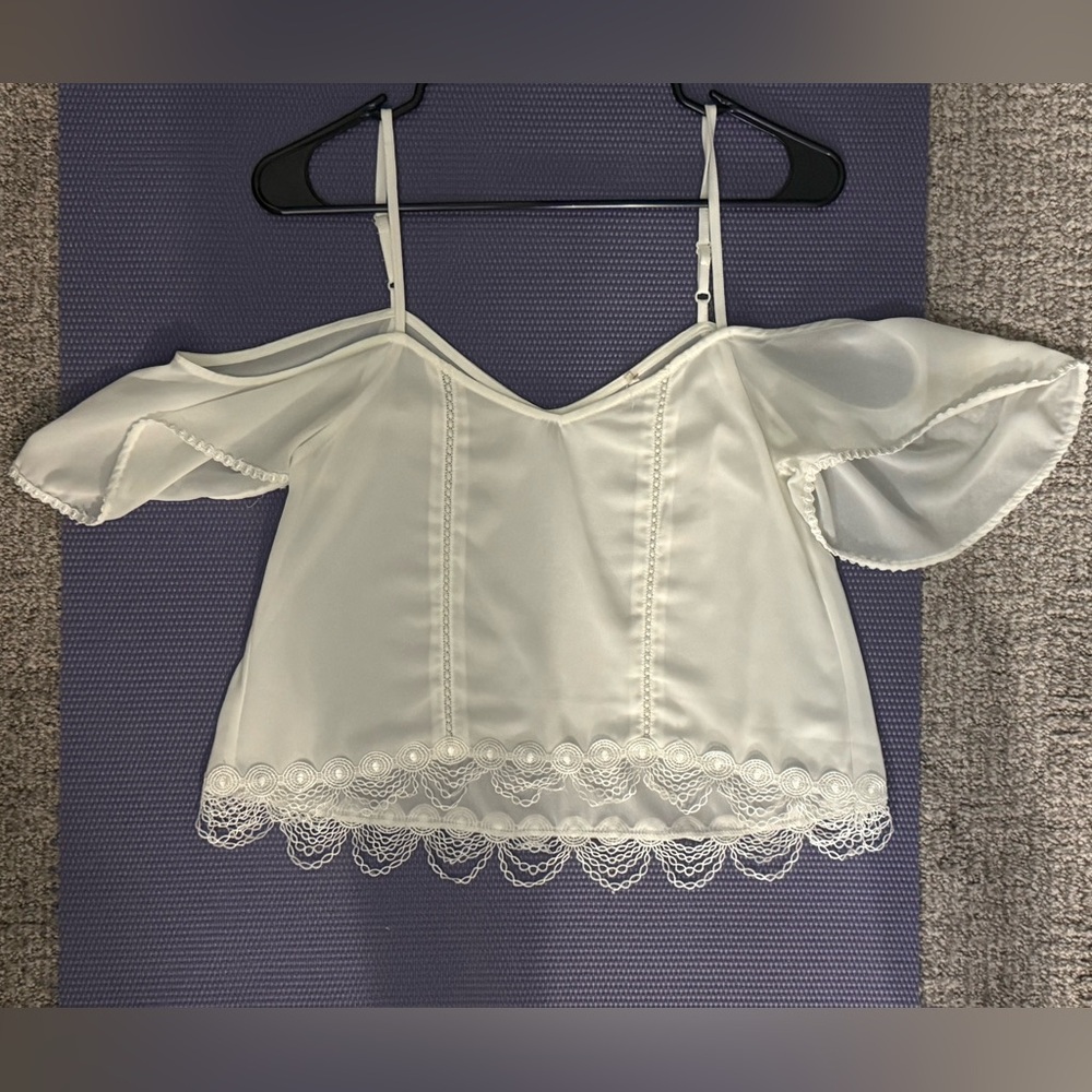 Chic Off-Shoulder White Women's Blouse